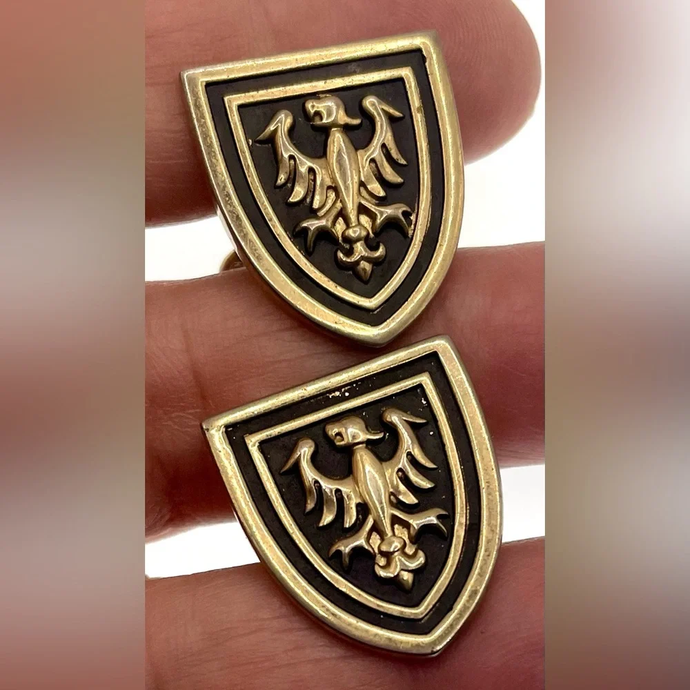 Vintage Signed Swank Gold Tone and Black Enamel Shield Eagle Cufflinks
